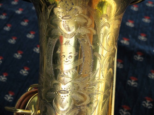Cupie Doll Engraving On Bell