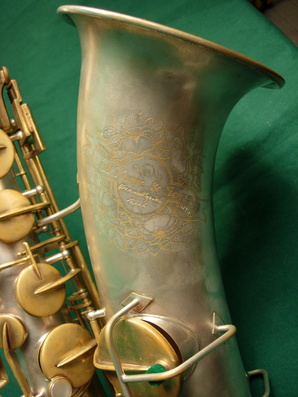 Bb Tenor - sn 63495 - Silver Body with Brass Keywork