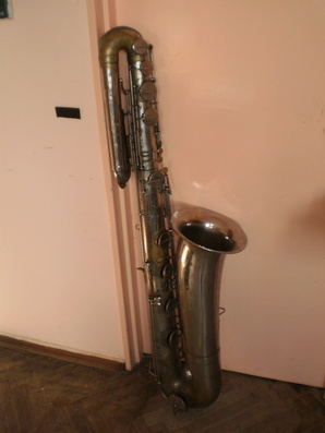 saxofon-bajo-couesnon-4367-MLA3511632448 122012-F