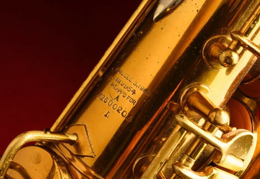 American Makes & Models / Conn / Standard - aka Naked Lady / 6M Eb Alto 260020 A - display this album 6M Eb Alto 260020 A