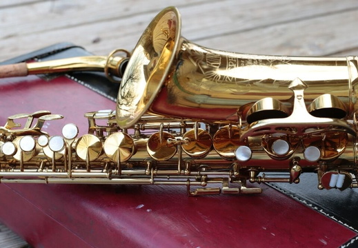 American Makes & Models / HN White - King / Zephyr / Eb Alto 340xxx - display this album Eb Alto 340xxx