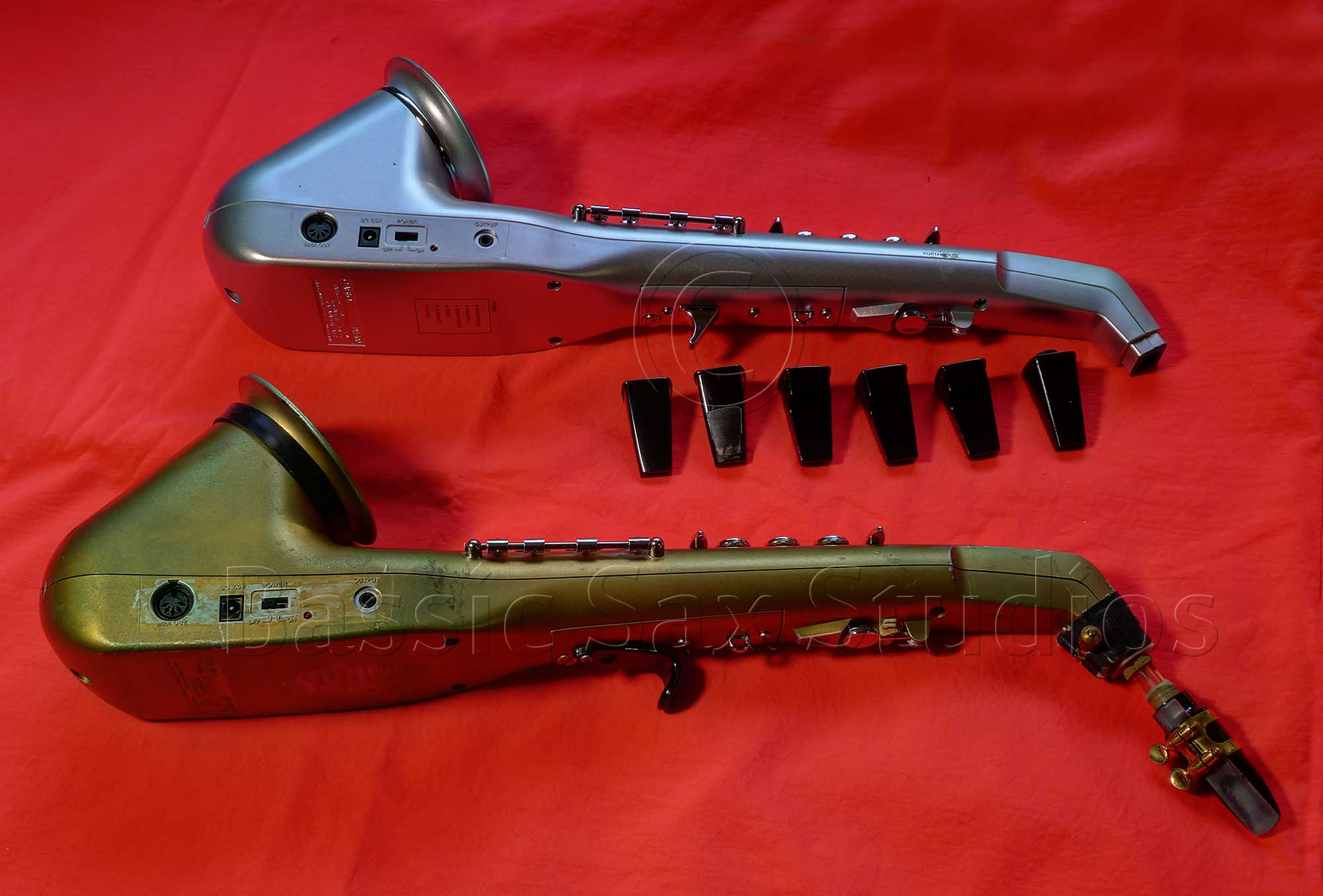 dh-100 left side Casio DH-100, Digital Horn, electronic saxophone, vintage electronic instrument, 1980s