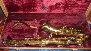 Dolnet - Bel Air- Bb Tenor - appx 1960 - Lacquer - From shresthakimi @ eBay.fr