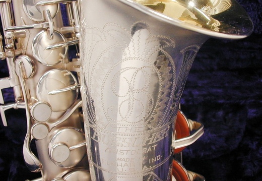 Aristocrat - Eb Alto - 294819 - 1941 - Silver (2088 thăm quan) Aristocrat - Eb Alto - 294819 - 1941 - Silver