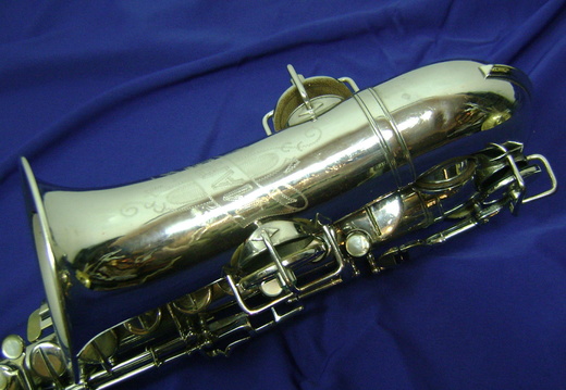 Bell & Bow Front View (576 visits) Bell & Bow Front View