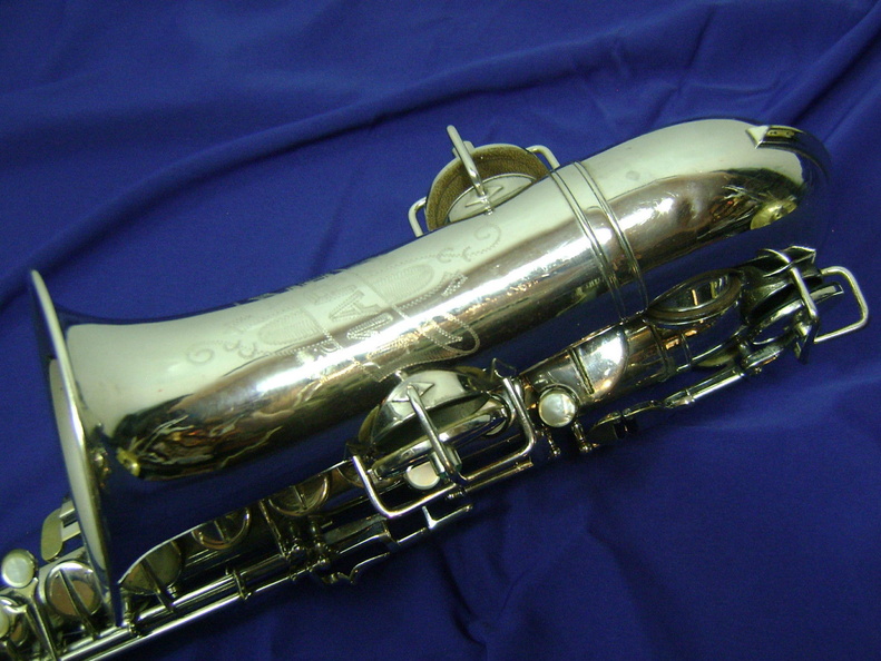 Bell & Bow Front View (417 visits) Bell & Bow Front View