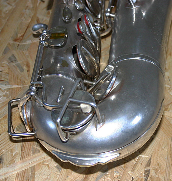 bow_right_side_with_low_c_mechanism.jpg