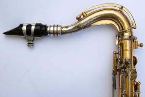 neck right side with mouthpiece