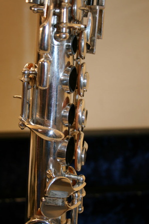 tone holes in detail