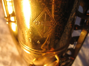 hohner logo   serial no. 3498