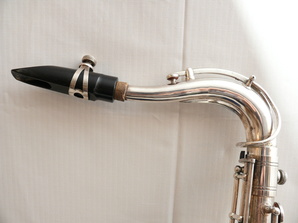 Neck Right Side In Socket with Original Mouthpiece