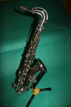 667431075 1 1000x700 saksofon-tenorowy-keilwerth-z-1937r-rzeszow rev001
