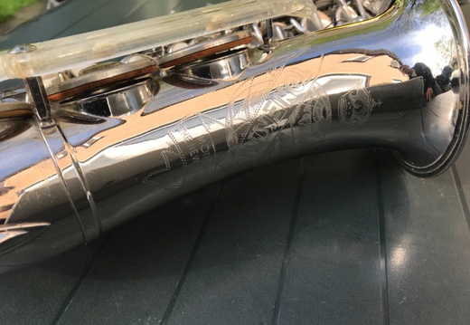 Bb Tenor 34081 (1959) - Modell The New King - display this album Bb Tenor 34081 (1959) - Modell The New King