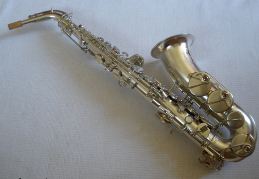 Eb Alto 04595 (265 visits) Offsite Gallery: http://www.saxofonservis.eu Eb Alto 04595