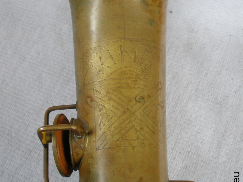 Bb Tenor 12682 (104 visits) Offsite Gallery: http://www.saxofonservis.eu/saxofonservis/7-GALERIE/48-Keilwerth-King-No-12682 Bb Tenor 12682
