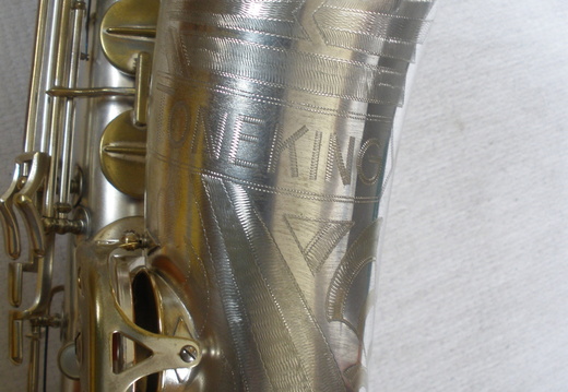 Bb Tenor 17469 (230 visits) Offsite Gallery: http://www.saxofonservis.eu/saxofonservis/7-GALERIE/141-Toneking-No-17469 Bb Tenor 17469