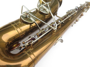 Saxophone-ténor-Martin-committee-2-verni-gravé-6