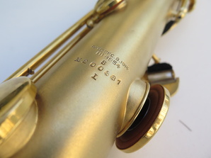 Saxophone-soprano-Conn-plaqué-or-sablé-3