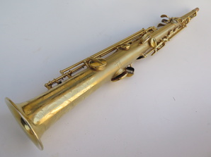 Saxophone-soprano-Conn-plaqué-or-sablé-5