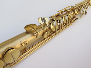 Saxophone-soprano-Conn-plaqué-or-sablé-6