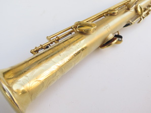 Saxophone-soprano-Conn-plaqué-or-sablé-13