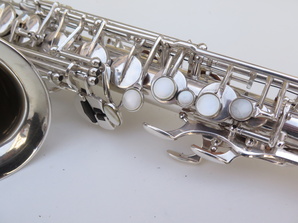 Saxophone-alto-Selmer-Super-Balanced-Action-argenté-gravé-8