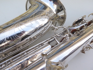 Saxophone-alto-Selmer-Super-Balanced-Action-argenté-gravé-10