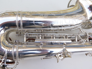 Saxophone-alto-Selmer-Super-Balanced-Action-argenté-gravé-12