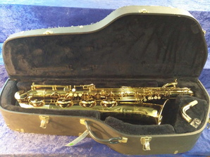H. Couf Superba I Baritone Saxophone wLow A ser76167a
