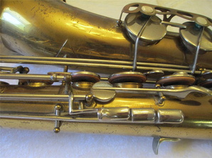 right palm keys   rolled tone holes
