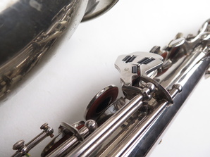 Saxophone-ténor-SML-gold-medal-nickelé-5