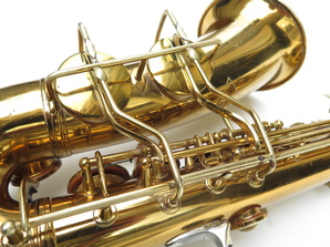 Saxophone-alto-Conn-transitionnel-6M-verni-1