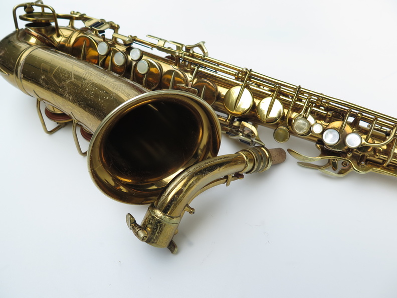 Saxophone-alto-Conn-transitionnel-6M-verni-3.jpg