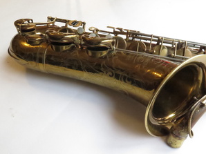Saxophone-ténor-Selmer-Balanced-Action-verni-gravé-13