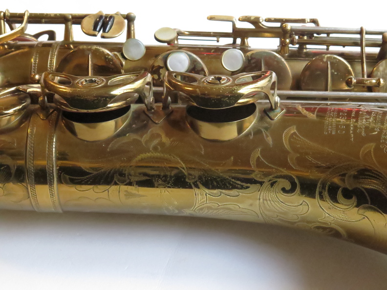 Saxophone-ténor-Selmer-Balanced-Action-verni-gravé-14.jpg