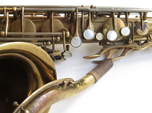 Saxophone-ténor-Selmer-Balanced-Action-verni-gravé-15