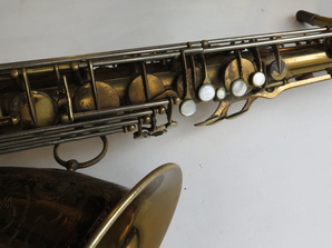 Saxophone-ténor-Selmer-Balanced-Action-verni-gravé-5