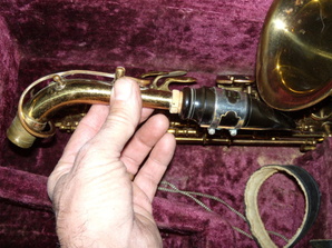 neck left side with mouthpiece