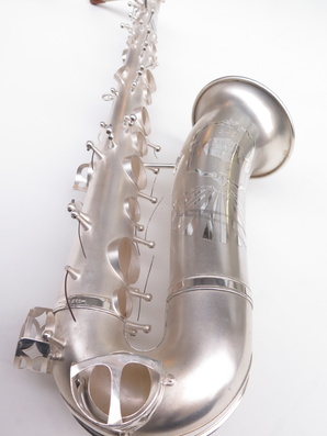 Saxophone-alto-Lebblanc-semi-rationnel-argenté-sablé-gravé-2 2