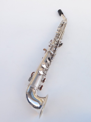 saxophone-soprano-King-Saxello-argenté-sablé-plaqué-or-2-e1579622809702