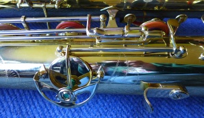 Right-Thumb-Rest-&amp;-Chromatic-F-Sharp