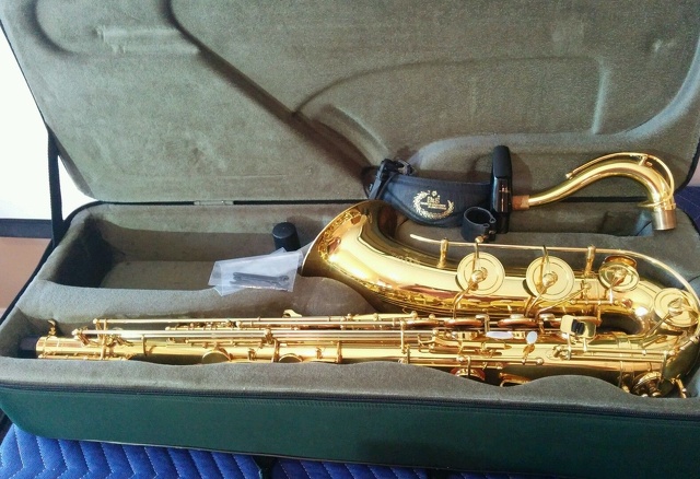 B&S Codera Bb Tenor Saxophone.jpg